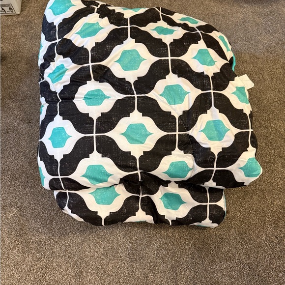 Real Living Queen Comforter Blue/Green/Black Geometric Pattern COPY - Picture 2 of 6